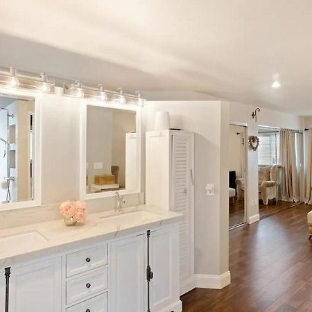 Elegant Beach Living, Just Blocks To The Sand Huntington Beach Exterior photo